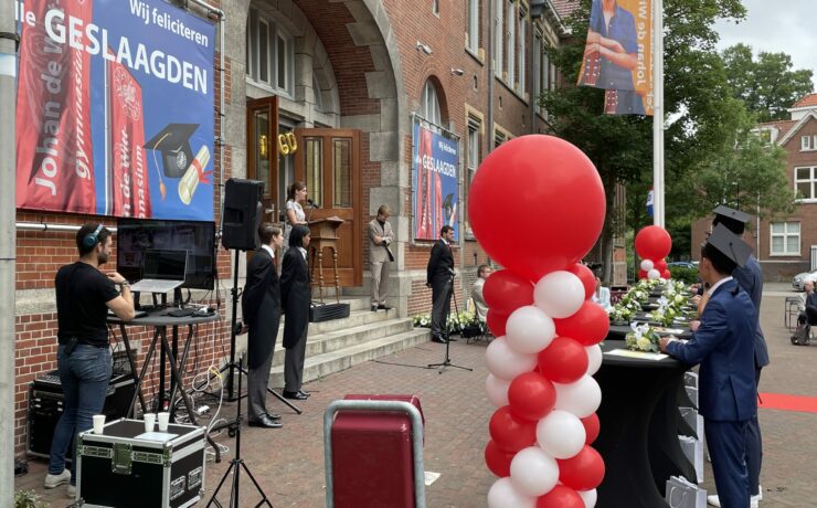 afbeelding-jdw-dordrecht-nieuws-felicitatie geslaagde leerlingen